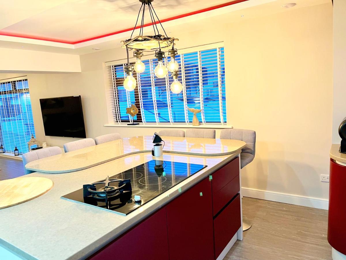 3 Bedroom Deganwy Sea View Beach House Ll31 Eksteriør bilde
