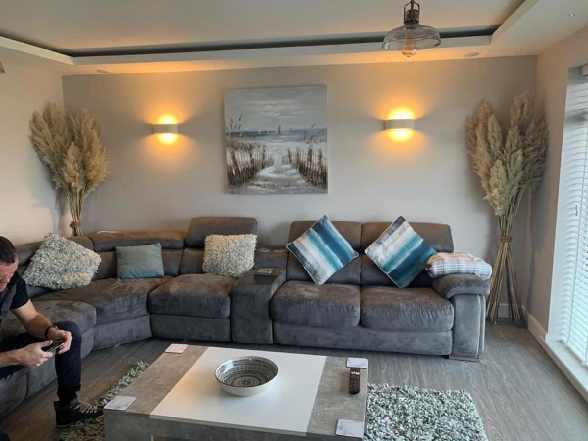 3 Bedroom Deganwy Sea View Beach House Ll31 Eksteriør bilde