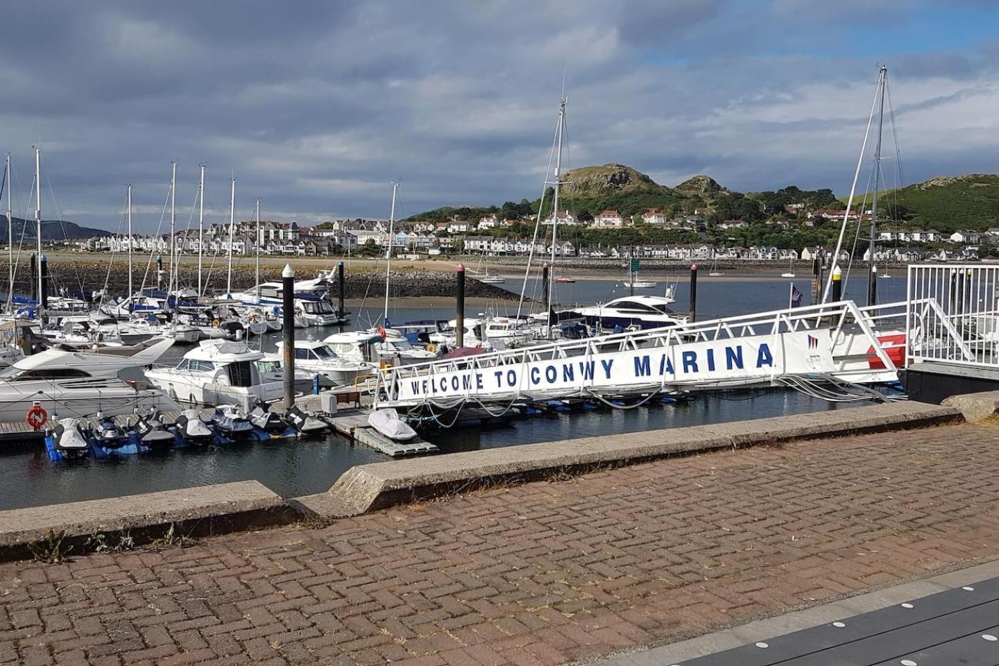 3 Bedroom Deganwy Sea View Beach House Ll31 Eksteriør bilde
