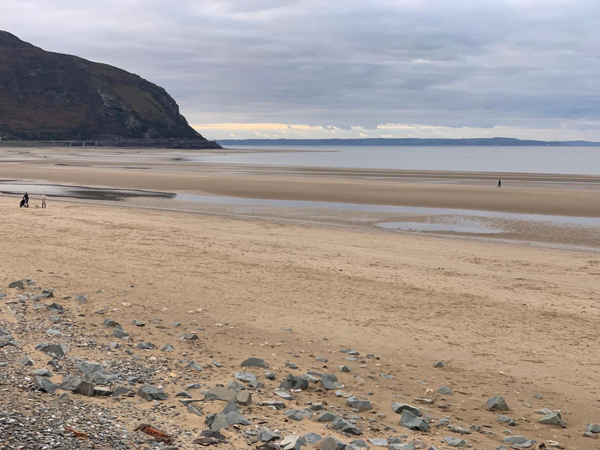 3 Bedroom Deganwy Sea View Beach House Ll31 Eksteriør bilde